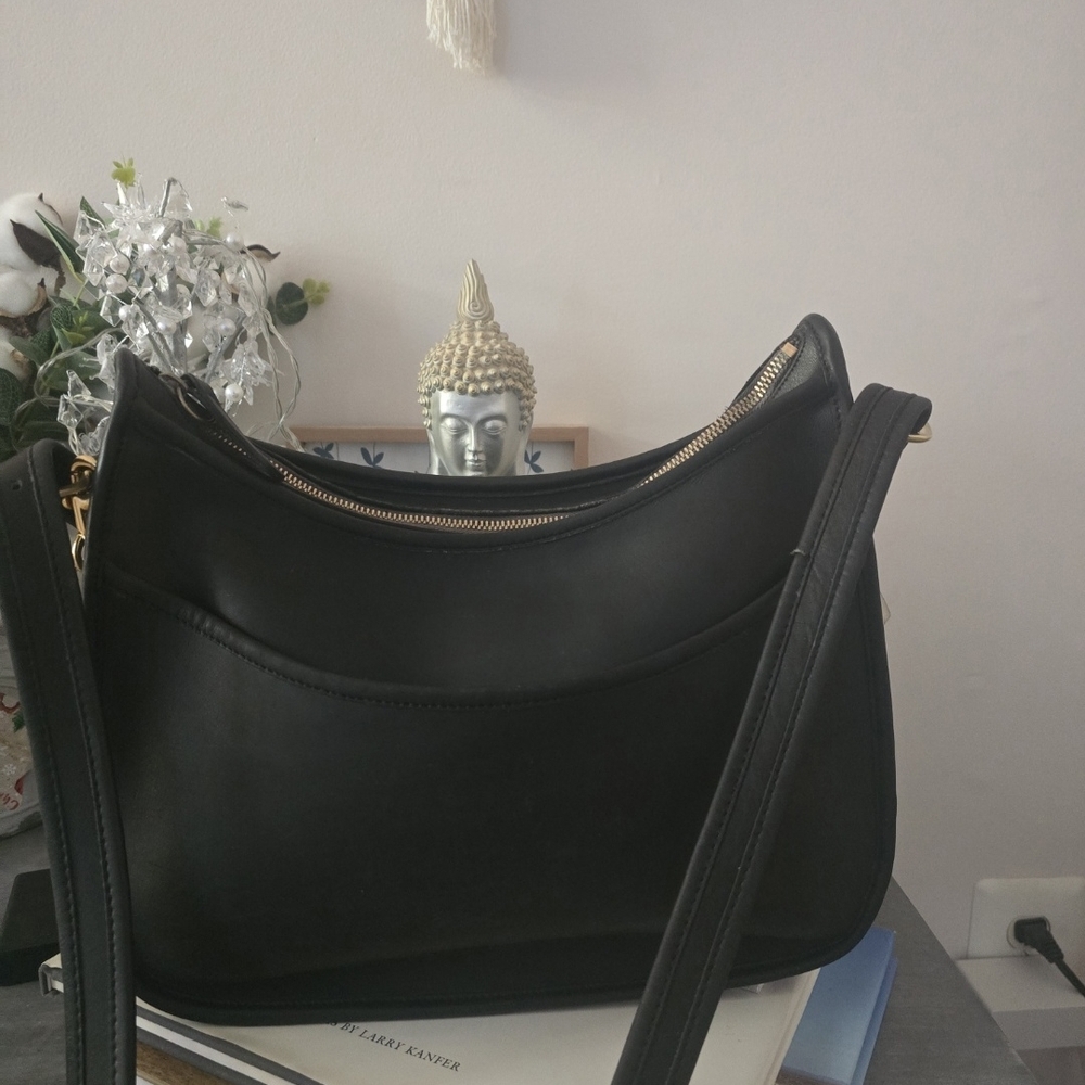Vintage Coach Classic Black Leather Hobo Shoulder Bag 80s 90s + Coach charm - Picture 2 of 9